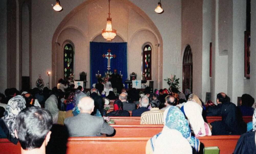 Governo iraniano fecha igreja presbiteriana fundada há 150 anos